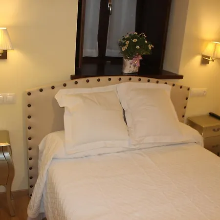 Casa De Aldea La Galea *