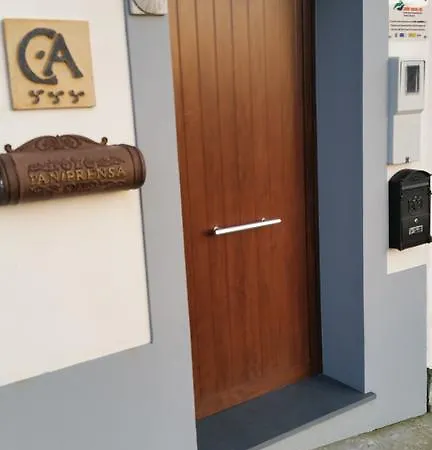 Casa De Aldea La Galea *